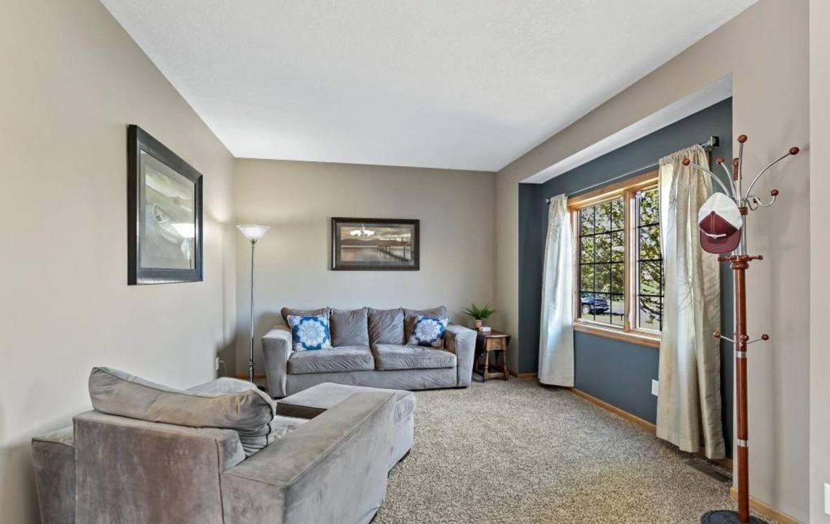 House for rent at 15561 Yakima St NW, Anoka, MN 55303