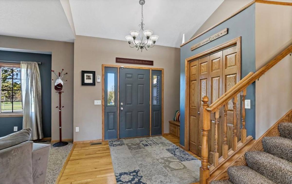 House for rent at 15561 Yakima St NW, Anoka, MN 55303
