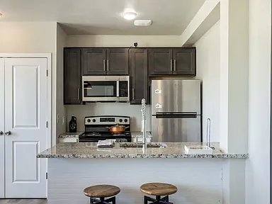 Apartment for rent at 1800 W Bethune St #105, Detroit, MI 48206