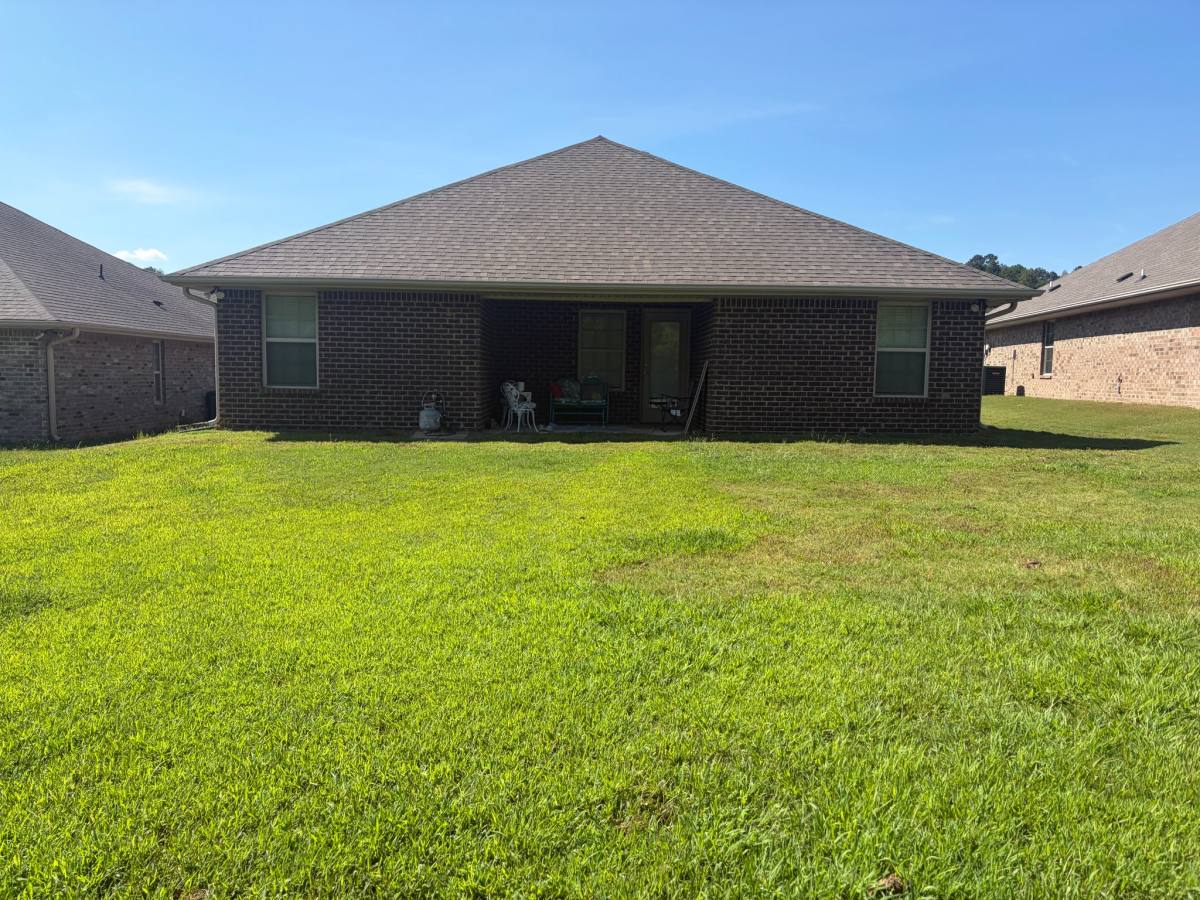 House for rent at 102 Black Creek Way, Odenville, AL 35120