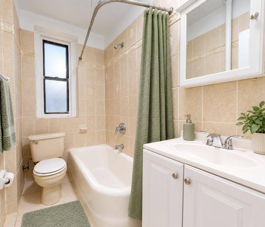 Apartment for rent at 254 Seaman Ave #E6, New York, NY 10034