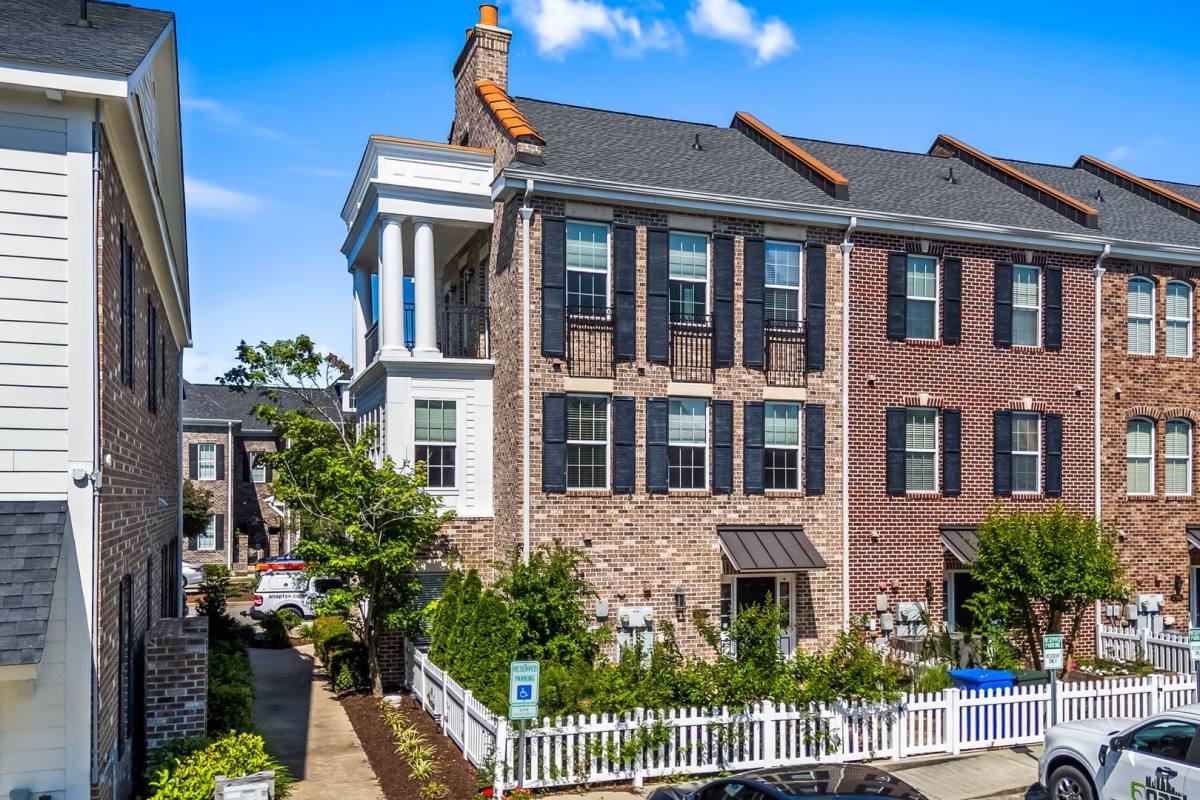 Townhouse for rent at 2798 Howard Ave #G, Myrtle Beach, SC 29577