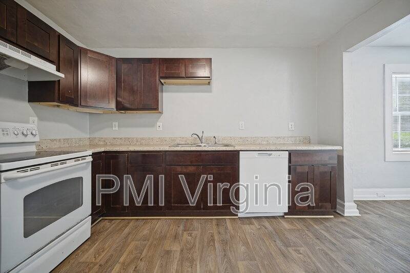 Apartment for rent at 16 Connor Place, Portsmouth, VA 23702