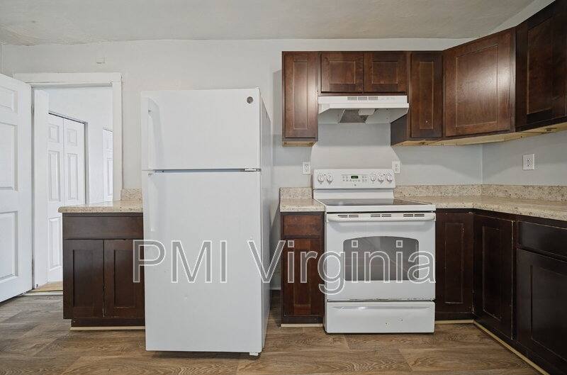 Apartment for rent at 16 Connor Place, Portsmouth, VA 23702