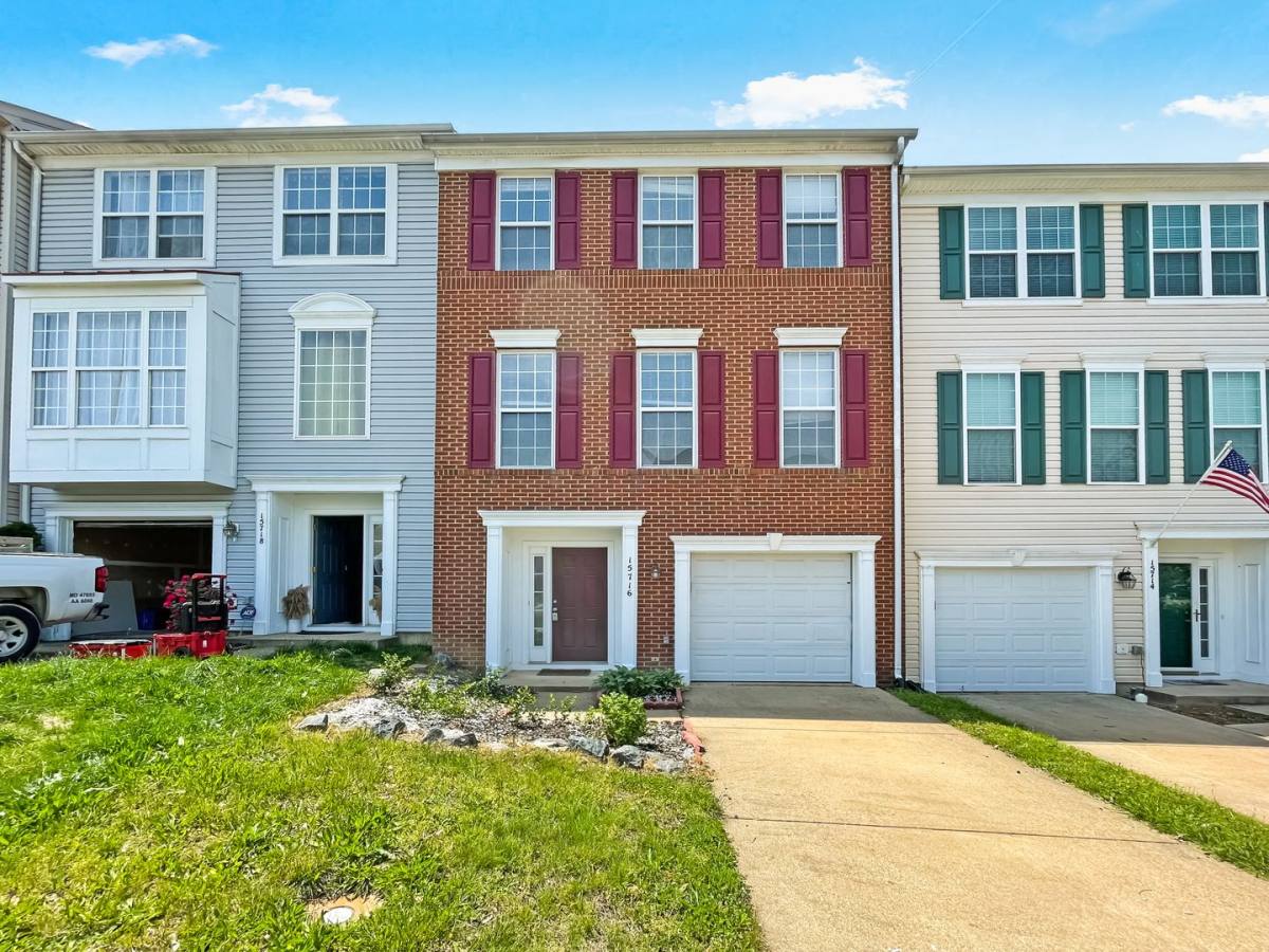 Townhouse for rent at 15716 Palermo Terrace, Woodbridge, VA 22191