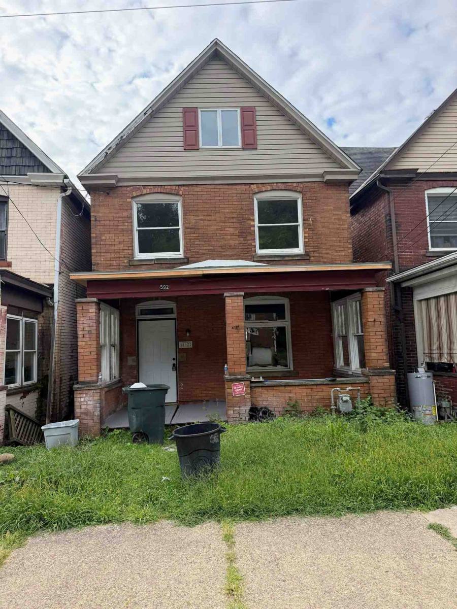 House for rent at 592 E 7th, Tarentum, PA 15084