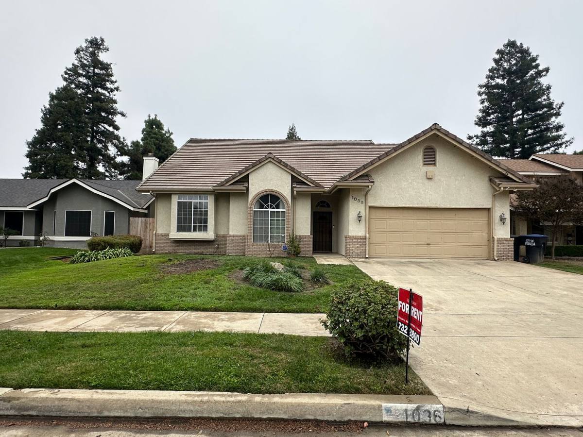 House for rent at 1036 N Palm St, Visalia, CA 93292