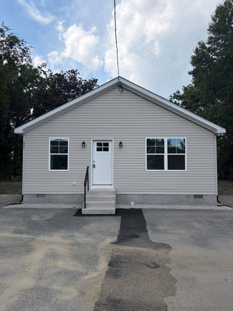 House for rent at 221 Strawberry Alley, Georgetown, DE 19947