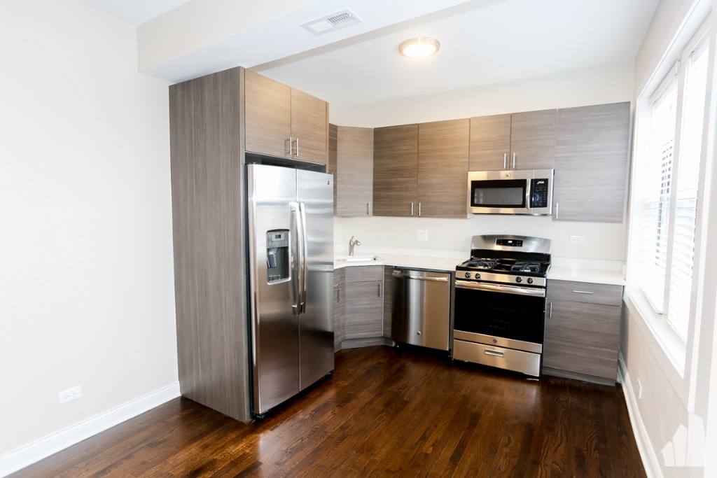 Apartment for rent at 2228 N Sawyer Ave #1W, Chicago, IL 60647