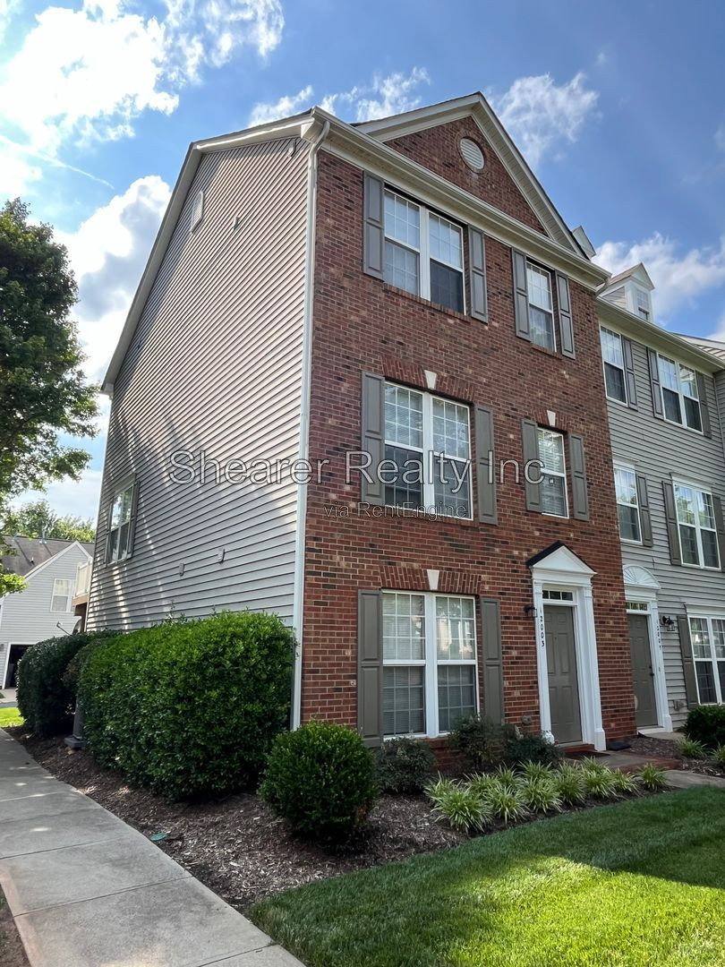 Townhouse for rent at 12003 Duke Lancaster Dr, Charlotte, NC 28277