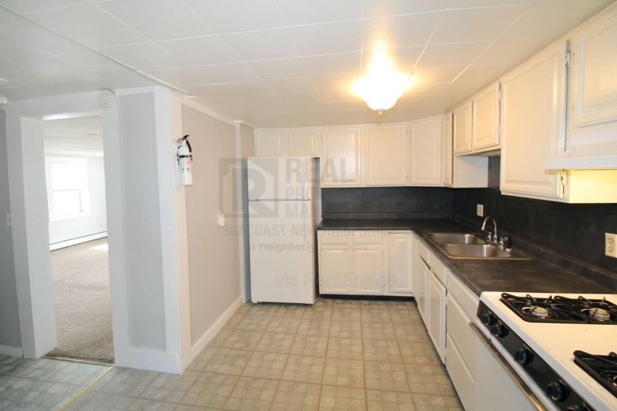 Apartment for rent at 546 Main St #2 2, Farmington, NH 03835