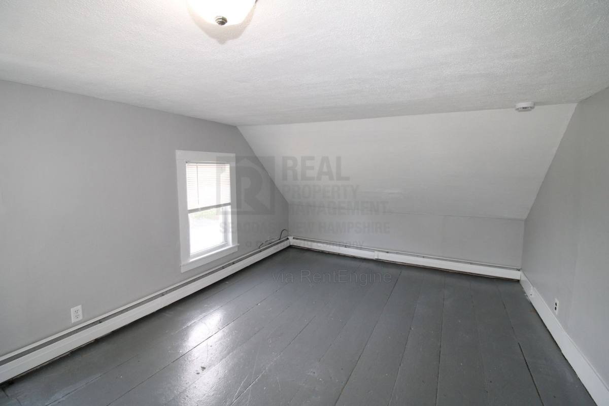 Apartment for rent at 546 Main St #2 2, Farmington, NH 03835