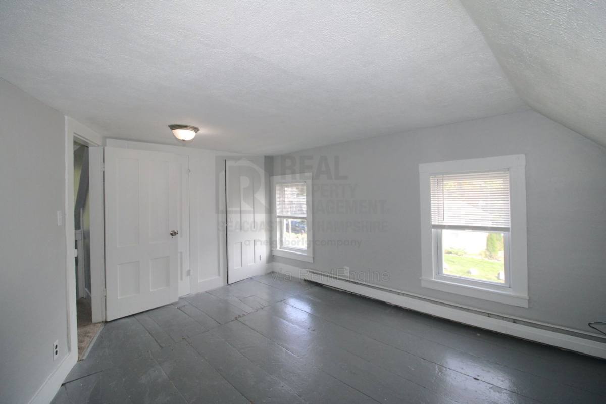 Apartment for rent at 546 Main St #2 2, Farmington, NH 03835