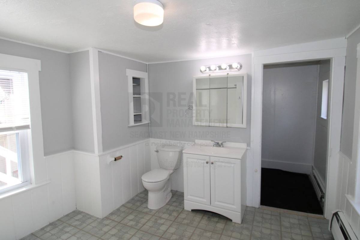 Apartment for rent at 546 Main St #2 2, Farmington, NH 03835