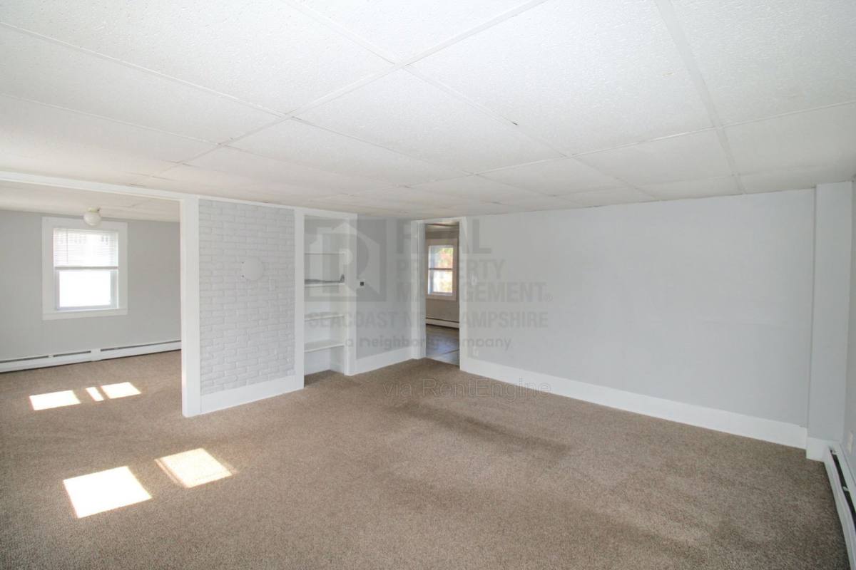 Apartment for rent at 546 Main St #2 2, Farmington, NH 03835
