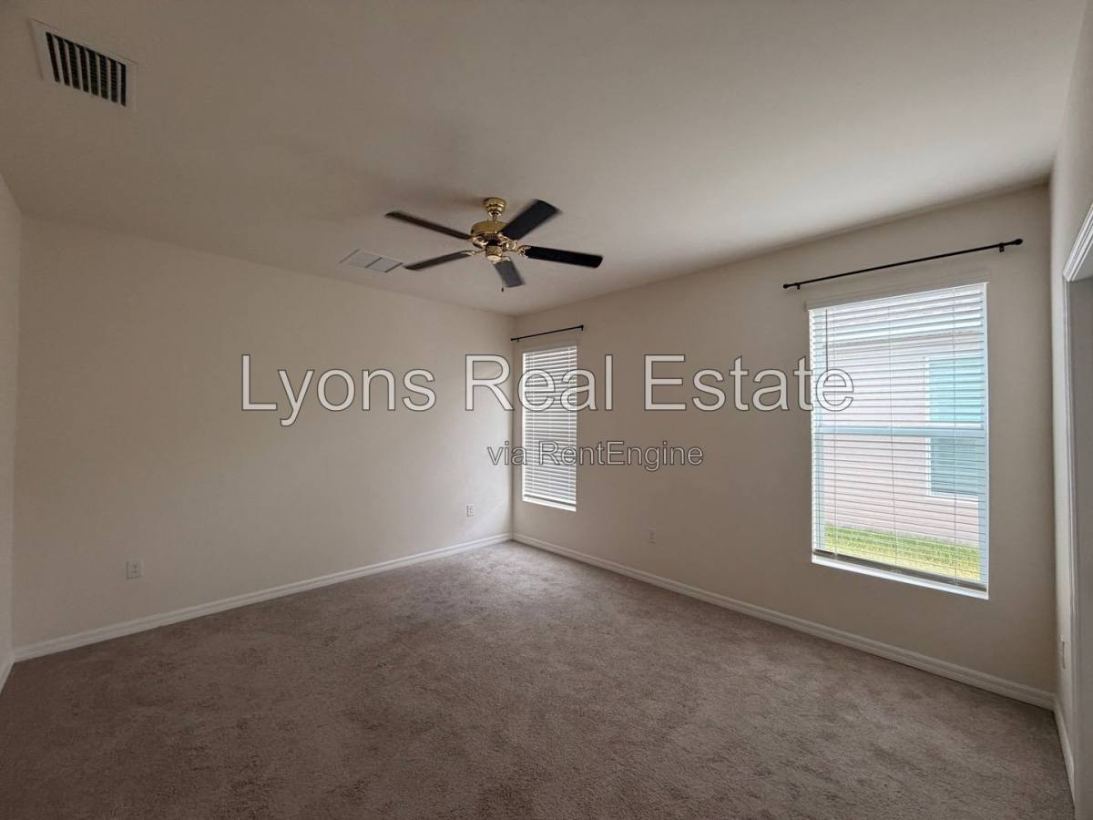 House for rent at 816 Friendship Circle, Labelle, FL 33935