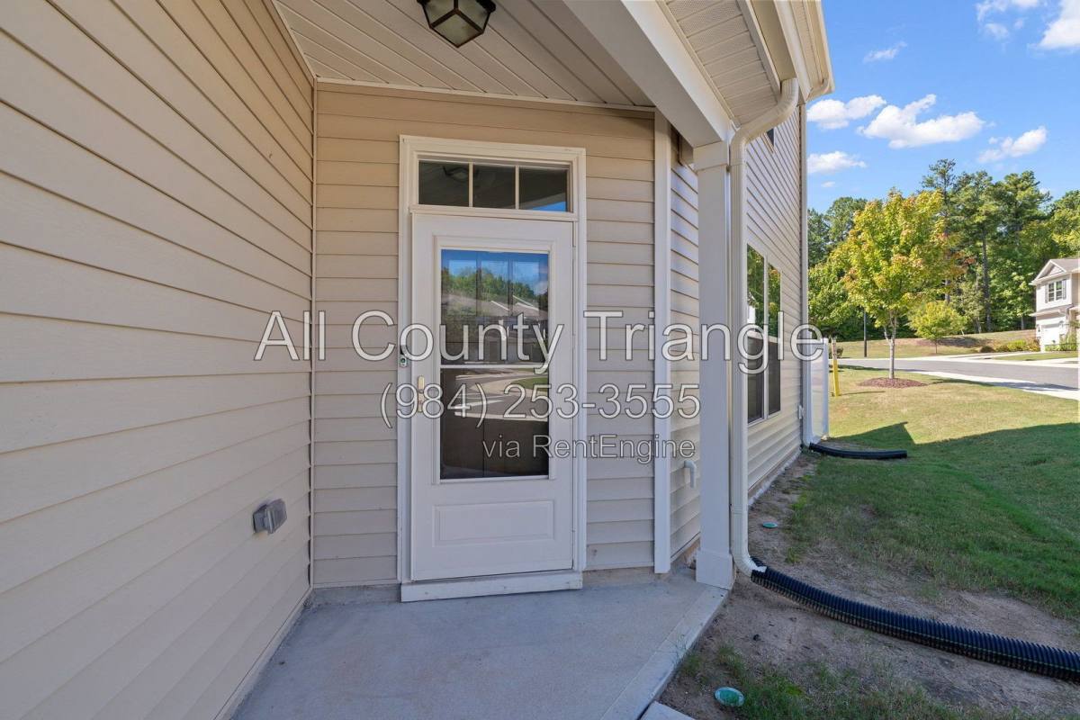 Townhouse for rent at 1104 Longitude Dr, Durham, NC 27713