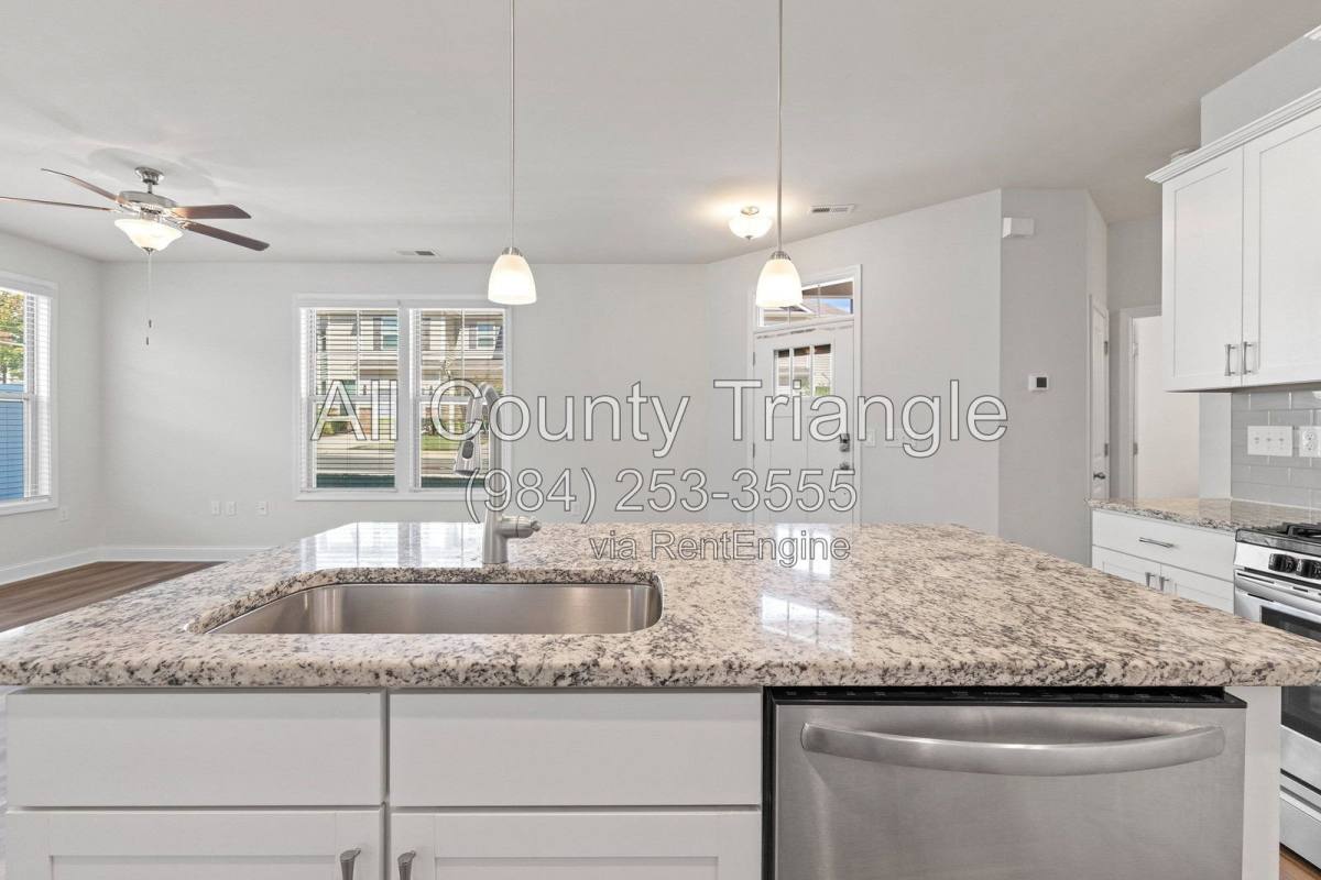 Townhouse for rent at 1104 Longitude Dr, Durham, NC 27713