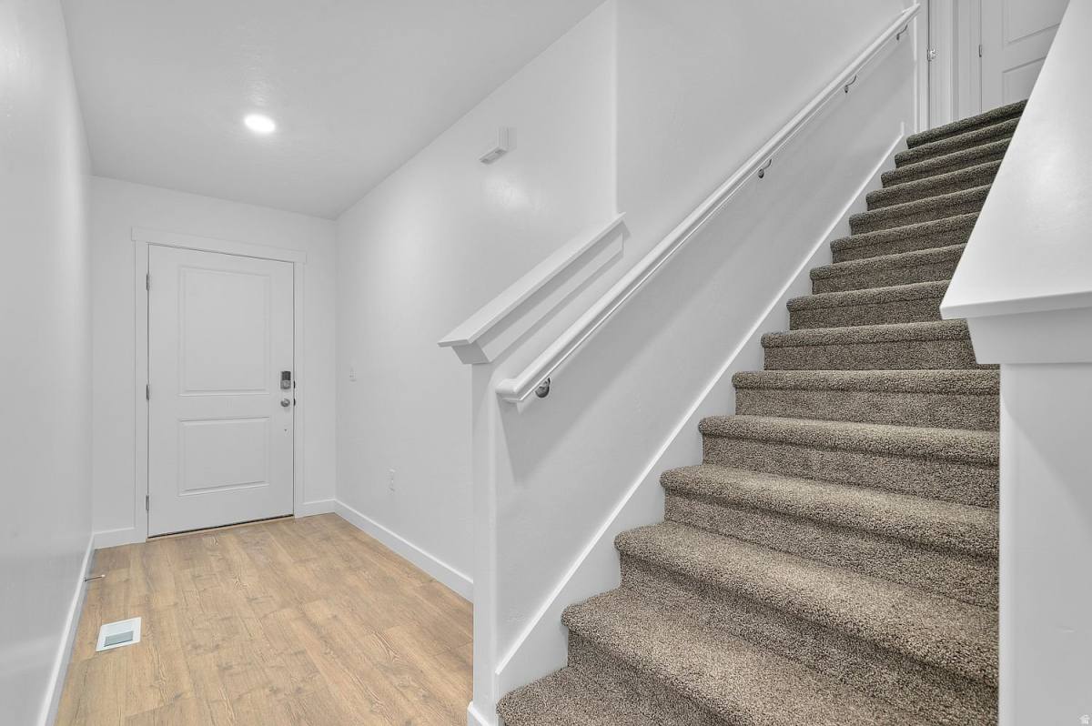 Townhouse for rent at 1935 E Belmont Lane, Salem, UT 84653