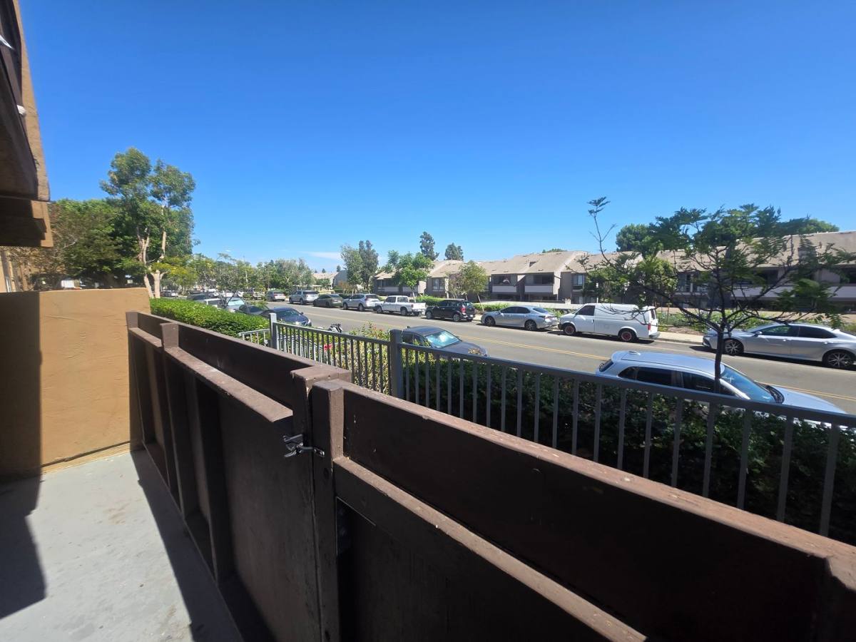 Condo for rent at 3454 Castle Glen Dr #113, San Diego, CA 92123