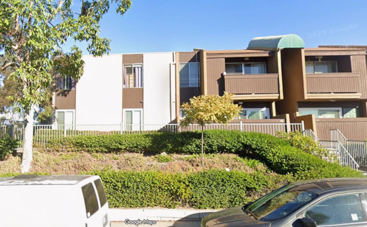 Condo for rent at 3454 Castle Glen Dr #113, San Diego, CA 92123
