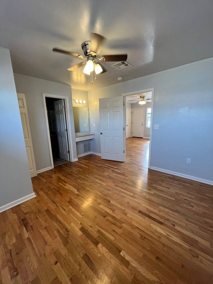 Apartment for rent at 502 W Maple Ave, Stillwater, OK 74074