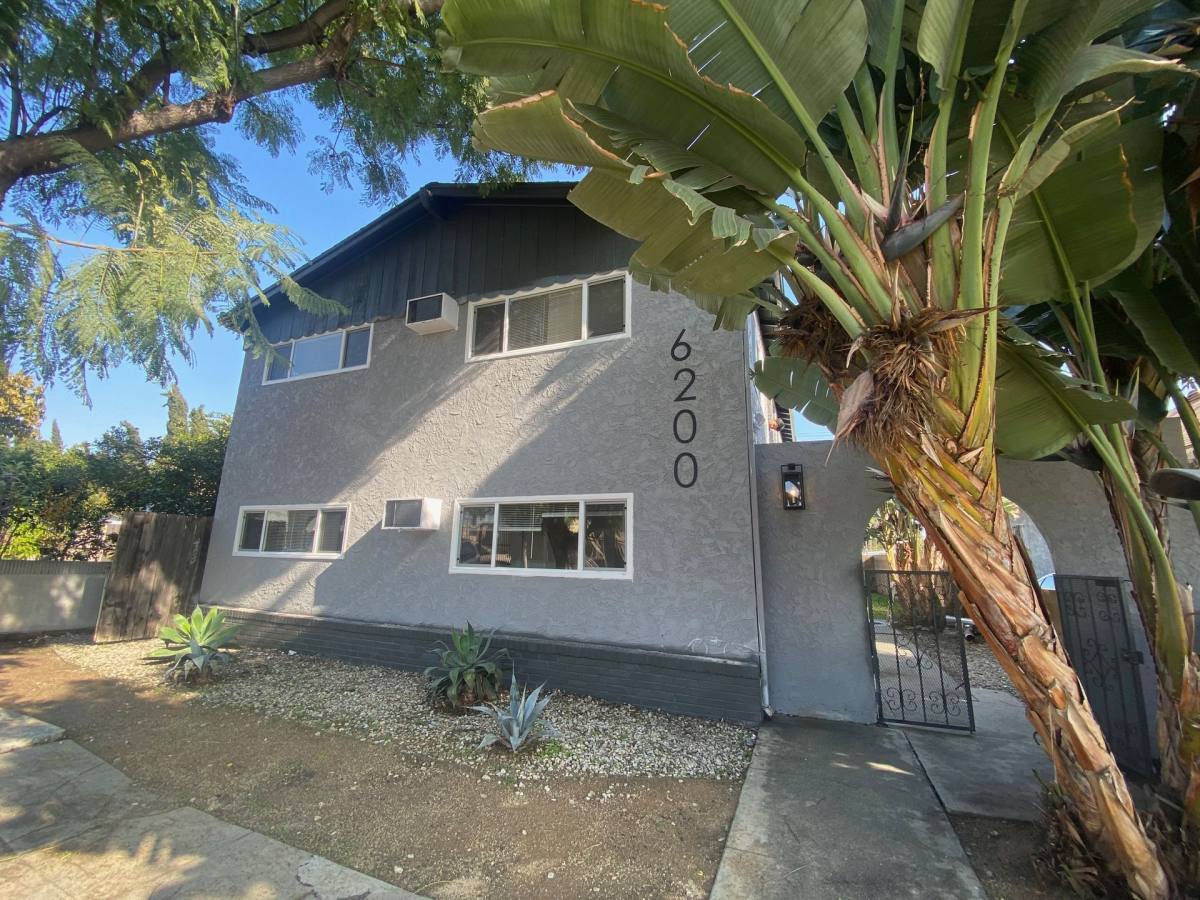 Apartment for rent at 6200 Cottage St, Huntington Park, CA 90255