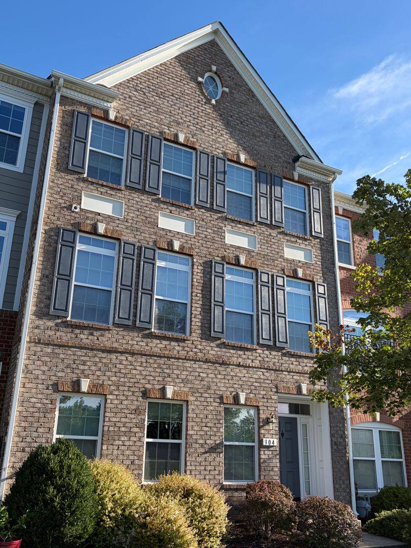 Townhouse for rent at 304 Geese Landing, Glen Allen, VA 23060