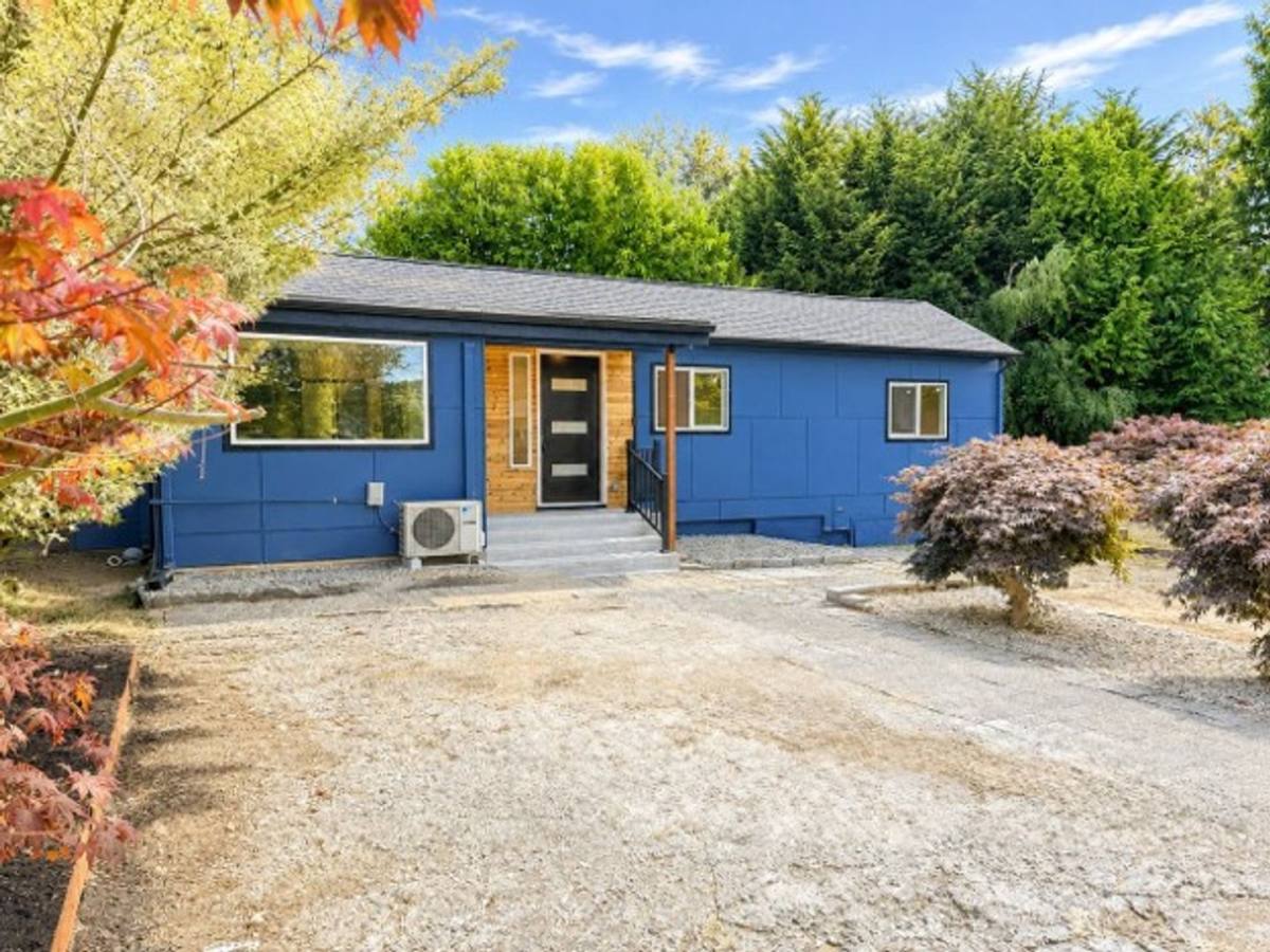 House for rent at 8630 242nd St SW, Edmonds, WA 98026