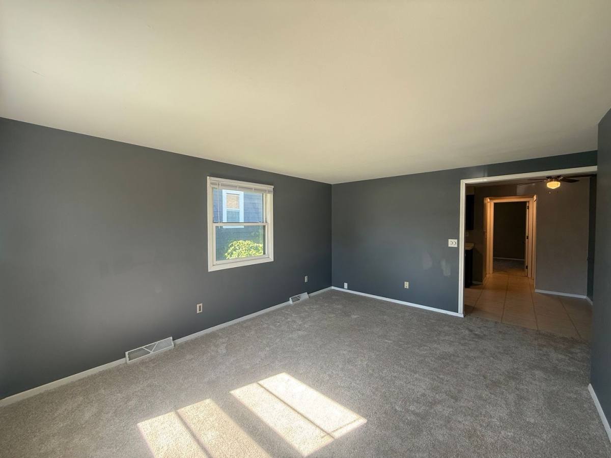 Apartment for rent at 1641 - 1643 Smith St, Green Bay, WI 54302