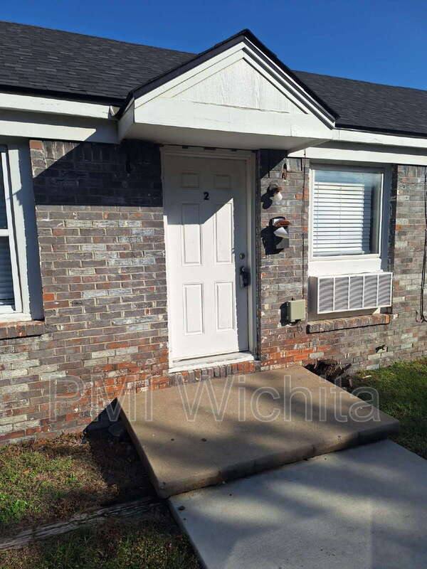 Apartment for rent at 824 S Water St #2, Wichita, KS 67213