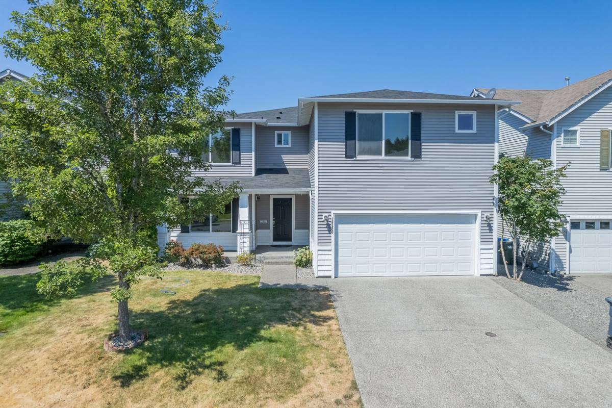 House for rent at 18420 95th Ave Court E, Puyallup, WA 98375