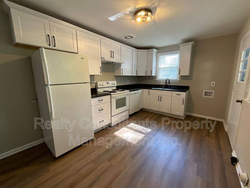 House for rent at 1413 Gracewood Dr, Greensboro, NC 27408