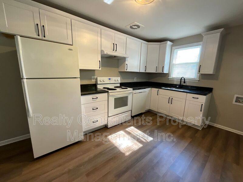 House for rent at 1413 Gracewood Dr, Greensboro, NC 27408