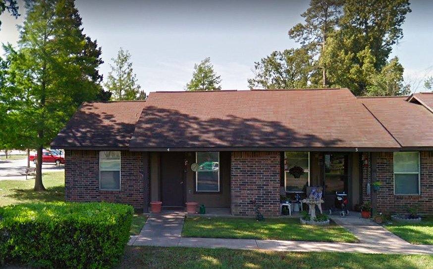 Apartment for rent at 147 Alamo St, Lone Star, TX 75668