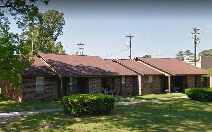 Apartment for rent at 147 Alamo St, Lone Star, TX 75668