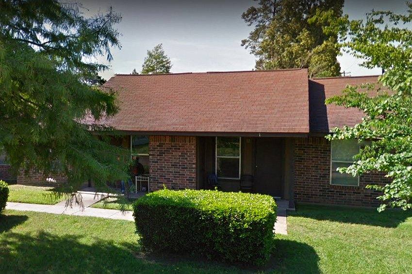 Apartment for rent at 147 Alamo St, Lone Star, TX 75668