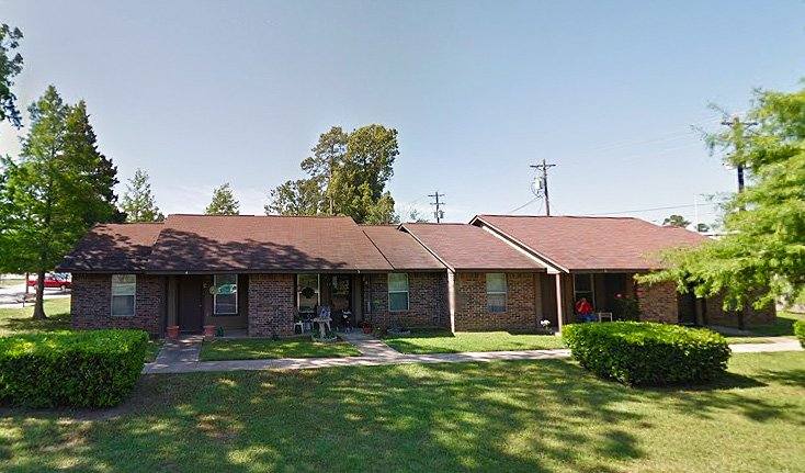 Apartment for rent at 147 Alamo St, Lone Star, TX 75668