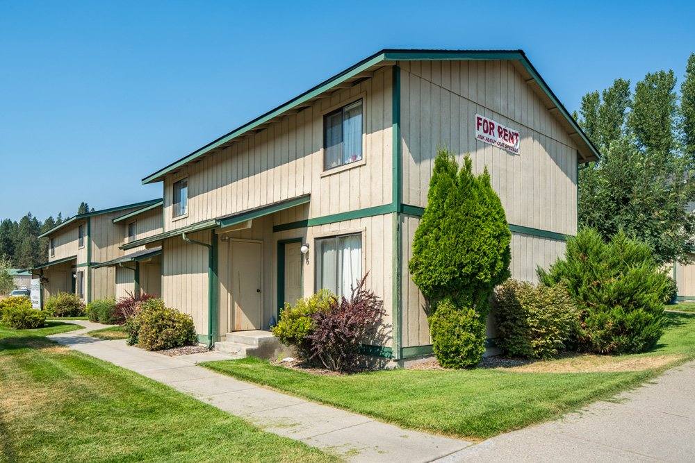 Apartment for rent at 1600 W 7th St, Newport, WA 99156
