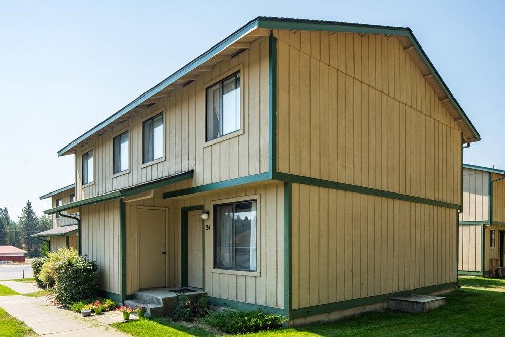 Apartment for rent at 1600 W 7th St, Newport, WA 99156