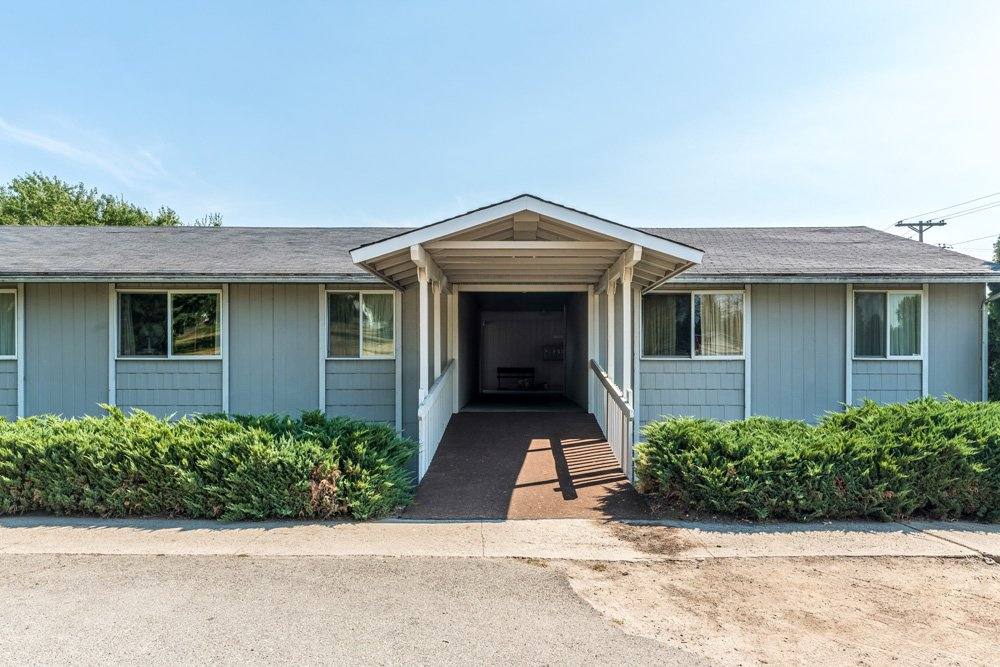 Apartment for rent at 100 N Spokane Ave, Newport, WA 99156