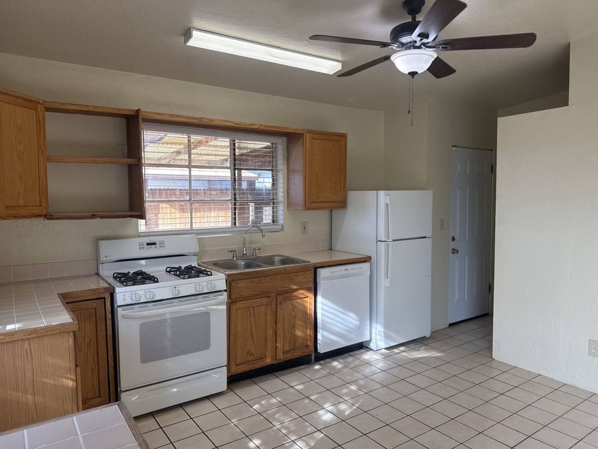 Townhouse for rent at 4443 S 4th Ave, Tucson, AZ 85714