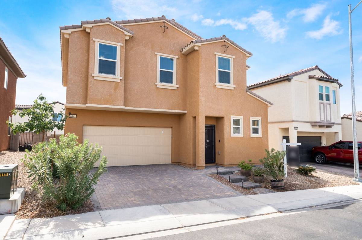 House for rent at 6841 Compass Cove Ave, Las Vegas, NV 89142