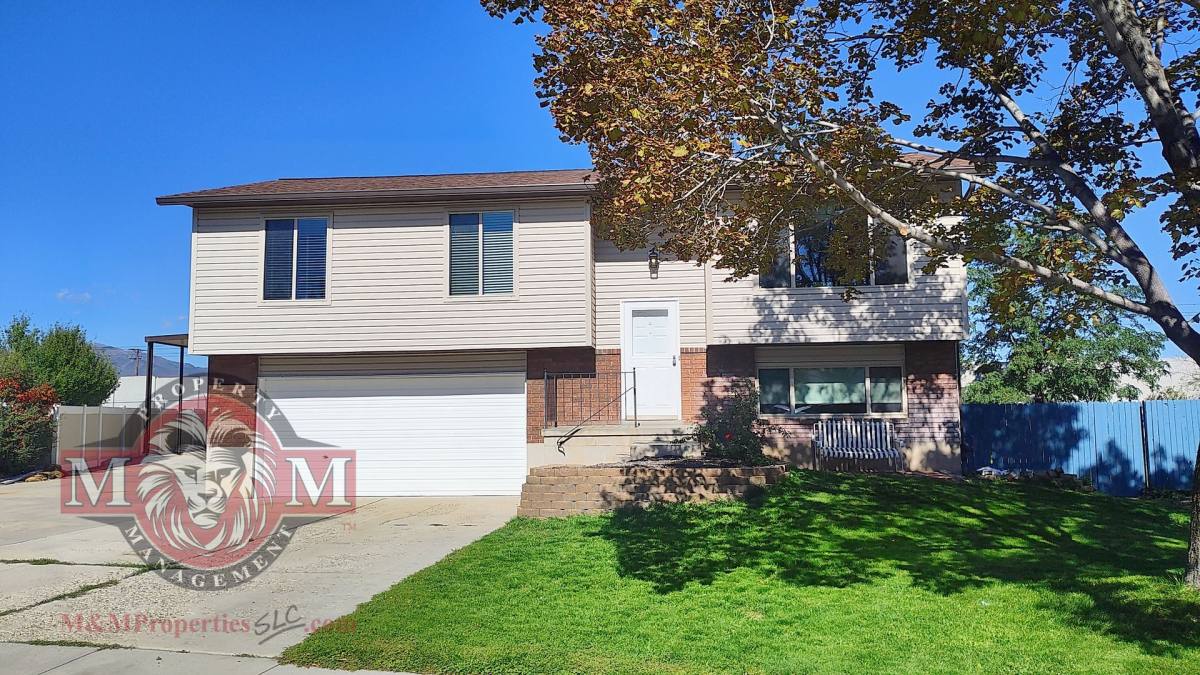 House for rent at 3898 W Valleywest Dr, West Jordan, UT 84088