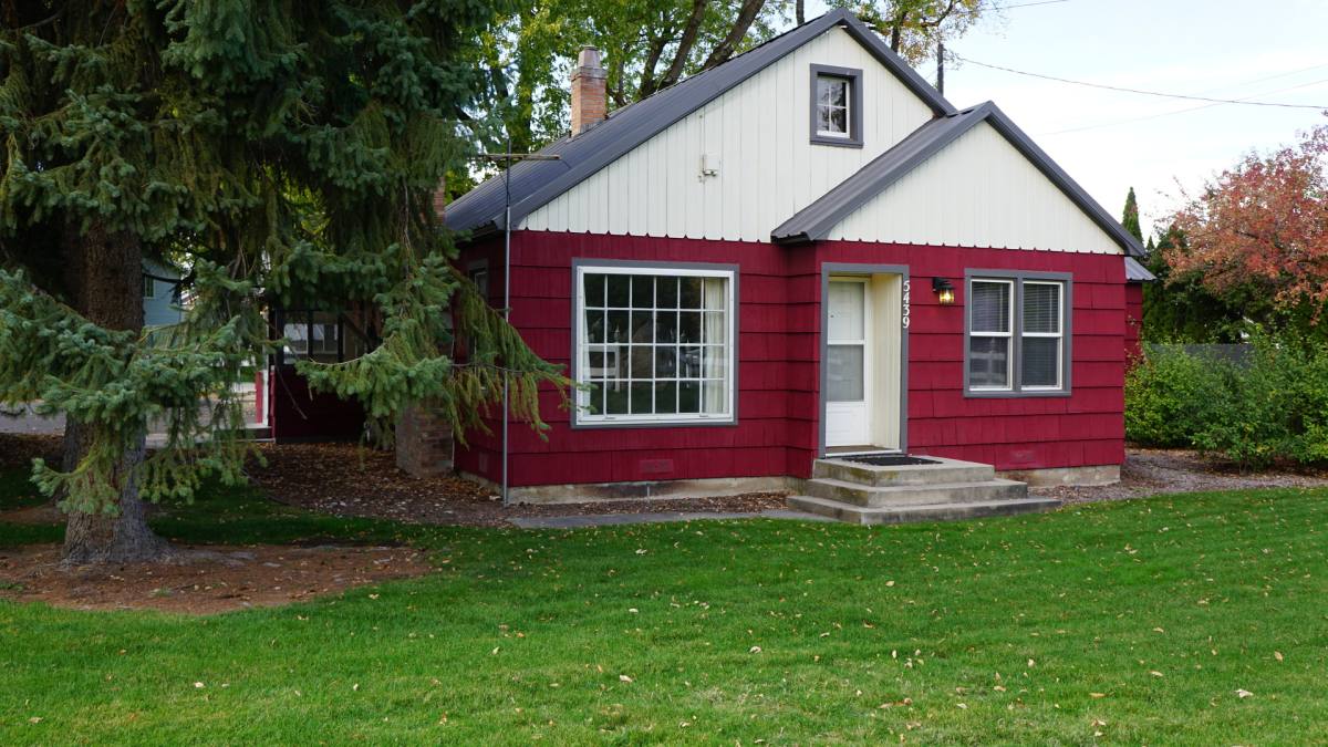 House for rent at 5439 N Pierce Park Lane, Garden City, ID 83714
