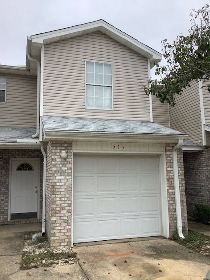Townhouse for rent at 511 Keystone Rd, Mary Esther, FL 32569