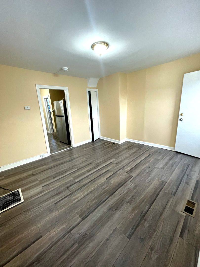 Apartment for rent at 3145 Snow Rd, Ypsilanti, MI 48198