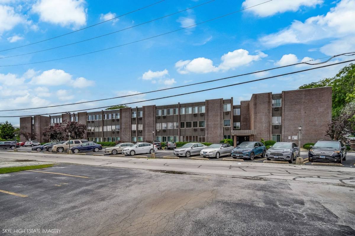 Condo for rent at 1117 Leavitt Ave #110, Flossmoor, IL 60422