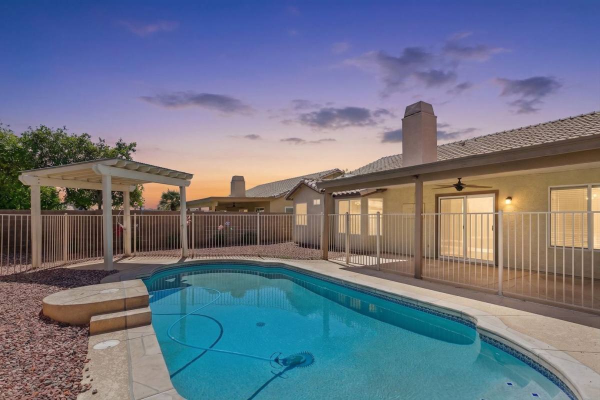 House for rent at 17857 N 85th Lane, Peoria, AZ 85382