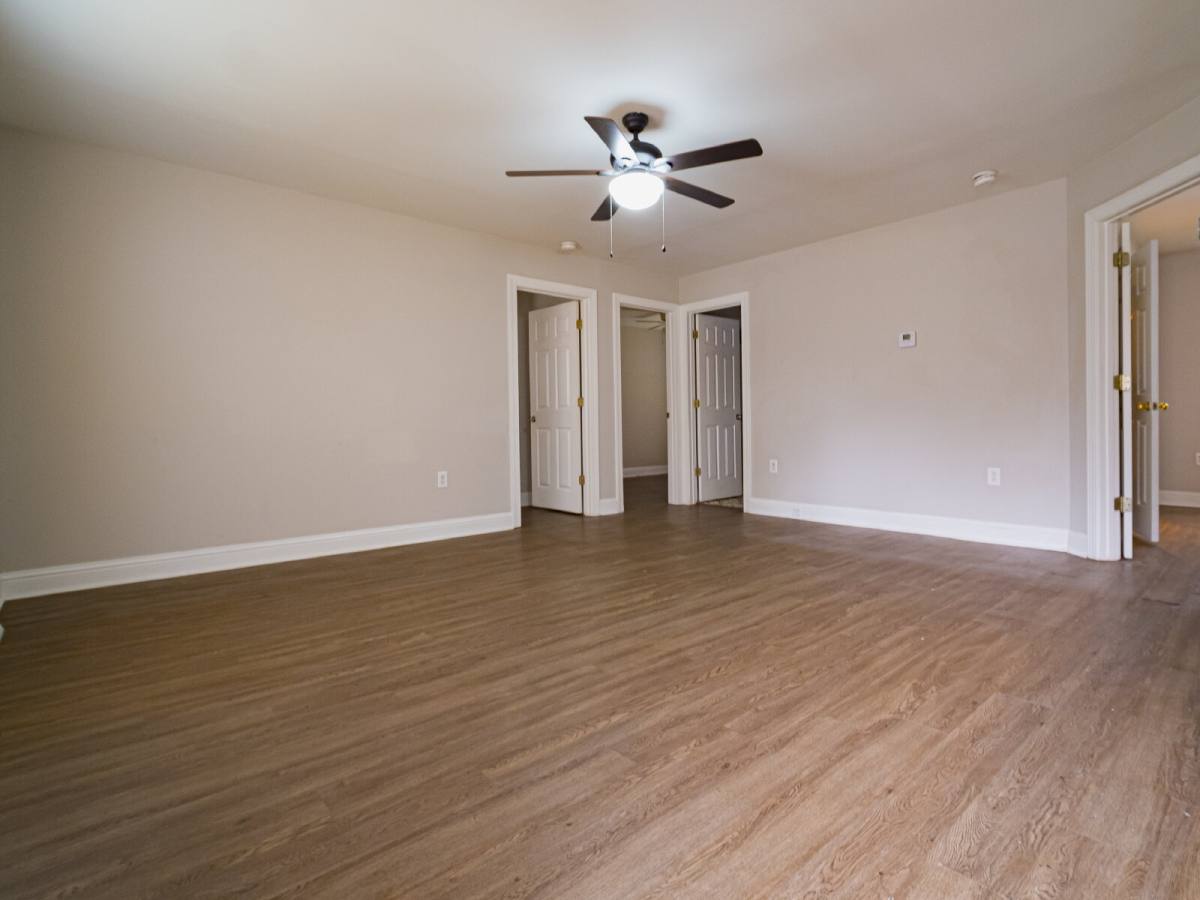 House for rent at 807 King Arthur Dr, Gastonia, NC 28056